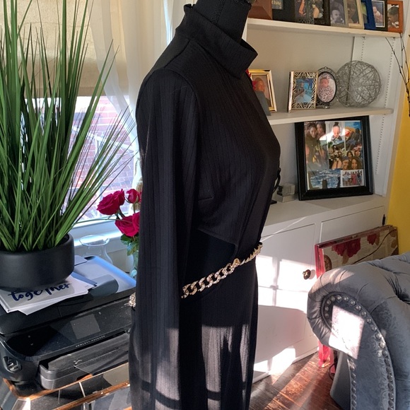 COPY - Akira black maxi dress w gold waist chain - Picture 8 of 11